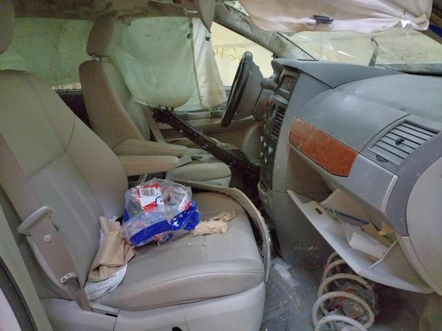 Photo 5 from auction – 2008 CHRYSLER TOWN & COU with VIN 2A8HR54PX8R630700