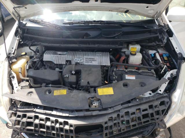 Photo 7 from auction – 2014 TOYOTA PRIUS V with VIN JTDZN3EU2E3297980