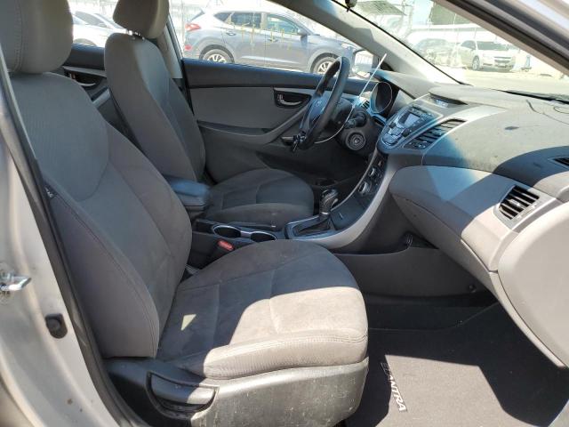 Photo 5 from auction – 2016 HYUNDAI ELANTRA SE with VIN 5NPDH4AE9GH705369