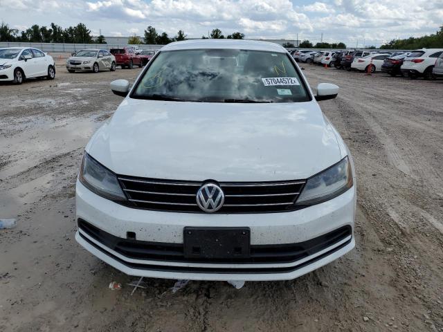 Photo 9 from auction – 2017 VOLKSWAGEN JETTA S with VIN 3VW2B7AJ3HM259817