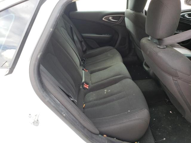 Photo 6 from auction – 2015 CHRYSLER 200 LIMITE with VIN 1C3CCCABXFN743920
