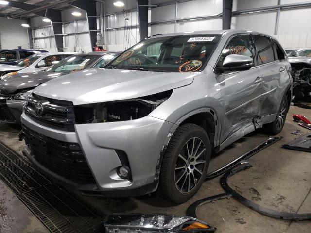 Photo 2 from auction – 2017 TOYOTA HIGHLANDER with VIN 5TDJZRFHXHS461162