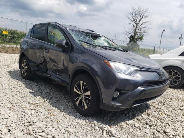 TOYOTA RAV4 XLE 2017 مع رقم تعريف المركبة JTMRFREV7HD215331 - صورة من المزاد