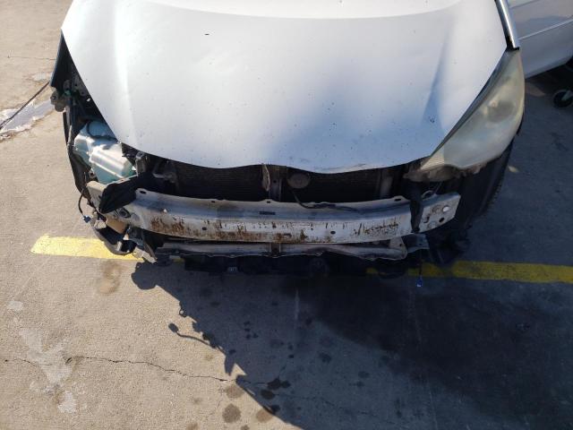 Photo 9 from auction – 2013 TOYOTA PRIUS C with VIN JTDKDTB31D1544769