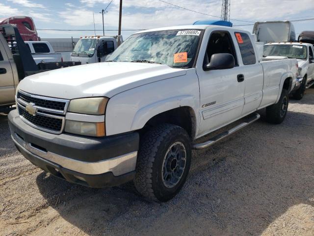 Photo 2 from auction – 2006 CHEVROLET SILVERADO with VIN 1GCHC29U66E113071