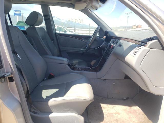 Photo 5 from auction – 2001 MERCEDES-BENZ E 320 with VIN WDBJF65J31B270612