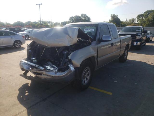 Photo 2 from auction – 2000 CHEVROLET SILVERADO with VIN 1GCEC19V5YZ123608