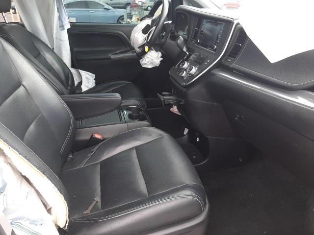 Photo 5 from auction – 2018 TOYOTA SIENNA SE with VIN 5TDXZ3DC6JS922507