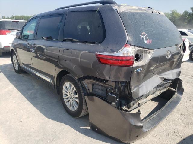 Photo 3 from auction – 2017 TOYOTA SIENNA XLE with VIN 5TDYZ3DC8HS854516