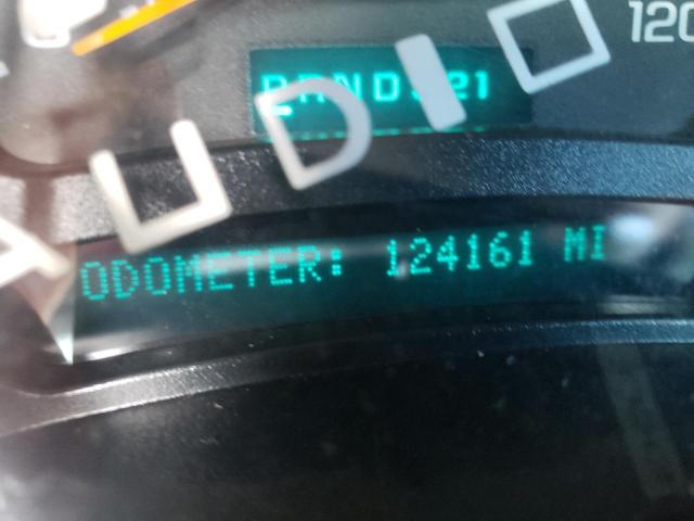 Photo 8 from auction – 2005 CHEVROLET SILVERADO with VIN 1GCEK19V35Z105462