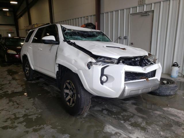 TOYOTA 4RUNNER SR 2020 with VIN JTEBU5JRXL5753271 - Photo from auction