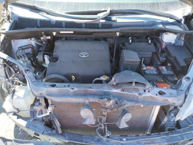Photo 7 from auction – 2015 TOYOTA SIENNA LE with VIN 5TDKK3DCXFS574409