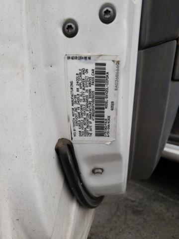 Photo 10 from auction – 2000 TOYOTA CAMRY CE with VIN 4T1BG22K6YU929205