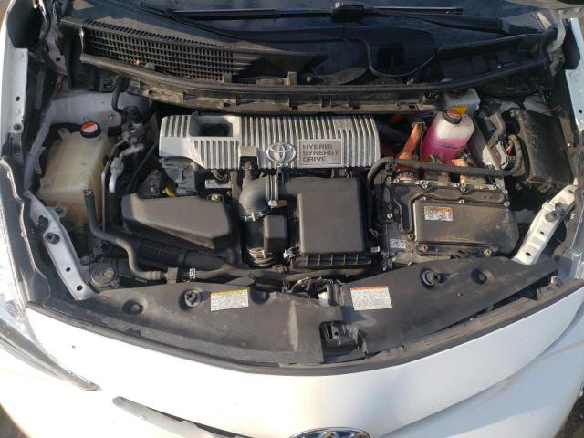 Photo 7 from auction – 2016 TOYOTA PRIUS V with VIN JTDZN3EU6GJ042487