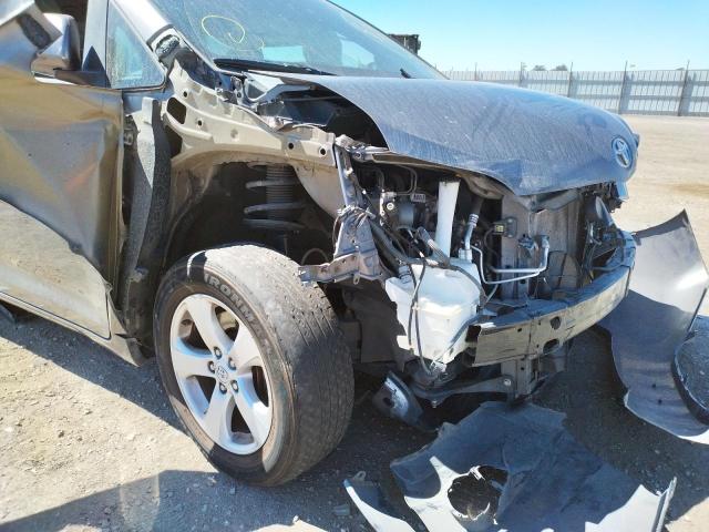 Photo 9 from auction – 2015 TOYOTA SIENNA LE with VIN 5TDKK3DCXFS574409