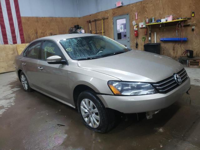VOLKSWAGEN PASSAT S 2015 with VIN 1VWAT7A39FC028560 - Photo from auction
