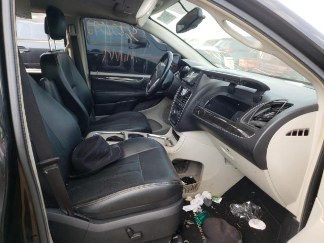 Photo 5 from auction – 2016 CHRYSLER TOWN & COU with VIN 2C4RC1CG2GR118967