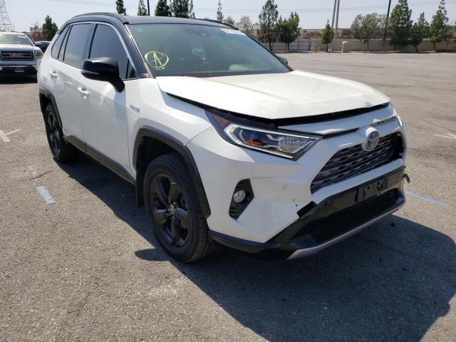 TOYOTA RAV4 XSE 2020 with VIN JTMEWRFVXLJ033758 - Photo from auction