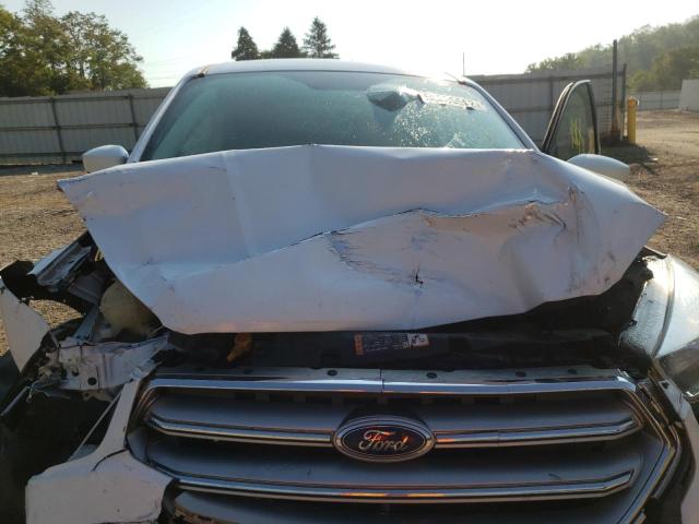 Photo 7 from auction – 2017 FORD ESCAPE SE with VIN 1FMCU9GD3HUD78182