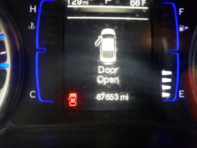 Photo 8 from auction – 2015 CHRYSLER 200 LIMITE with VIN 1C3CCCAB6FN521679