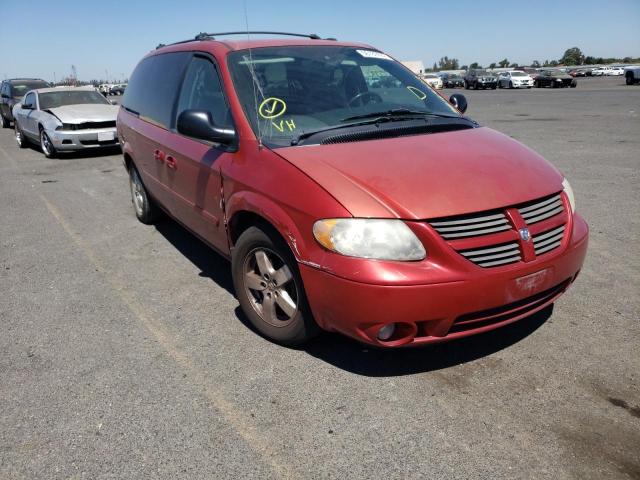 DODGE GRAND CARA 2005 with VIN 2D4GP44L65R135666 - Photo from auction