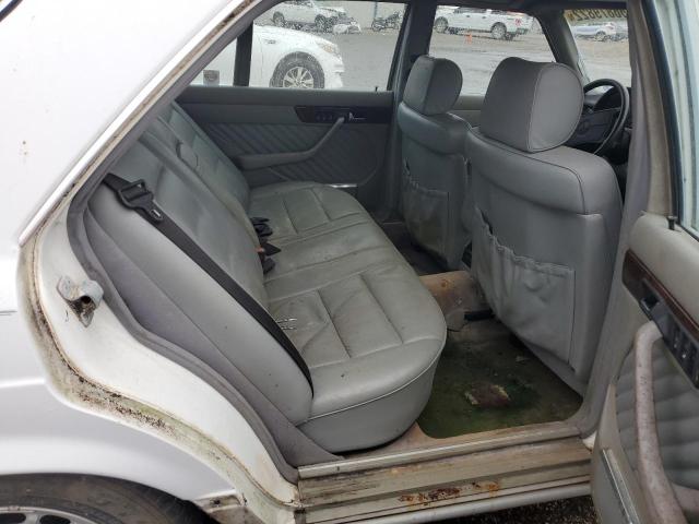 Photo 6 from auction – 1990 MERCEDES-BENZ 560 SEL with VIN WDBCA39E5LA557218