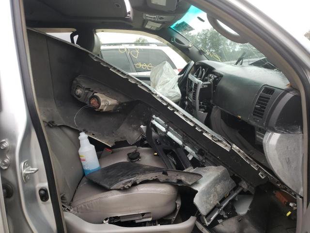 Photo 5 from auction – 2005 TOYOTA 4RUNNER SR with VIN JTEBU14R250067133