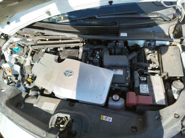 Photo 7 from auction – 2021 TOYOTA PRIUS PRIM with VIN JTDKAMFP7M3176176
