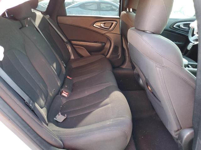 Photo 6 from auction – 2015 CHRYSLER 200 LIMITE with VIN 1C3CCCAB2FN704271