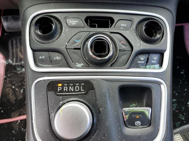 Photo 9 from auction – 2015 CHRYSLER 200 LIMITE with VIN 1C3CCCAB0FN621664