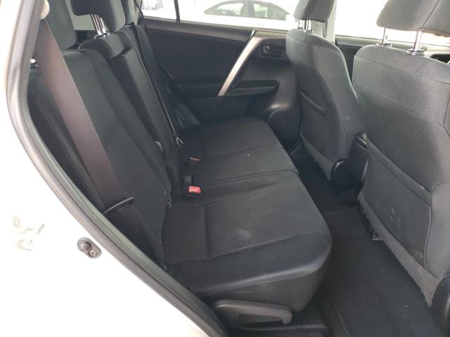 Photo 6 from auction – 2015 TOYOTA RAV4 LE with VIN JTMZFREV9FJ048310