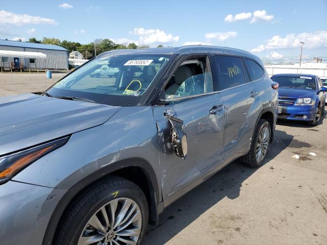 Photo 9 from auction – 2021 TOYOTA HIGHLANDER with VIN 5TDEBRCH3MS043921