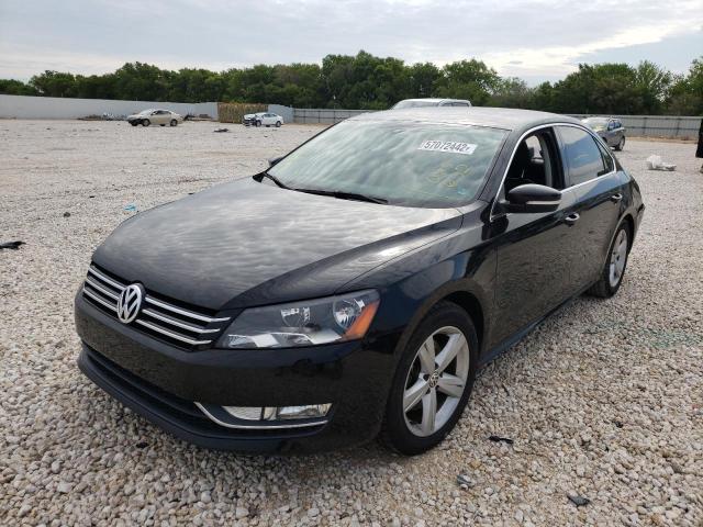 Photo 2 from auction – 2015 VOLKSWAGEN PASSAT S with VIN 1VWAT7A37FC085632