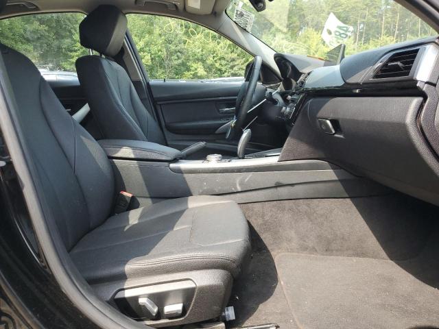 Photo 5 from auction – 2017 BMW 320 XI with VIN WBA8E5G56HNU42151