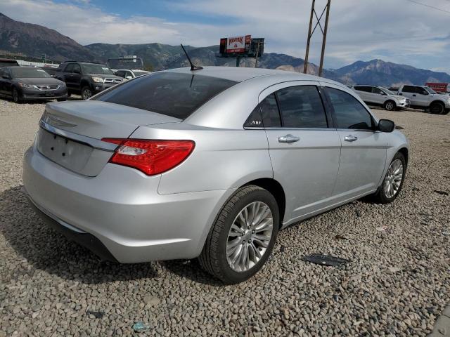 Photo 4 from auction – 2012 CHRYSLER 200 LIMITE with VIN 1C3CCBCG1CN101732