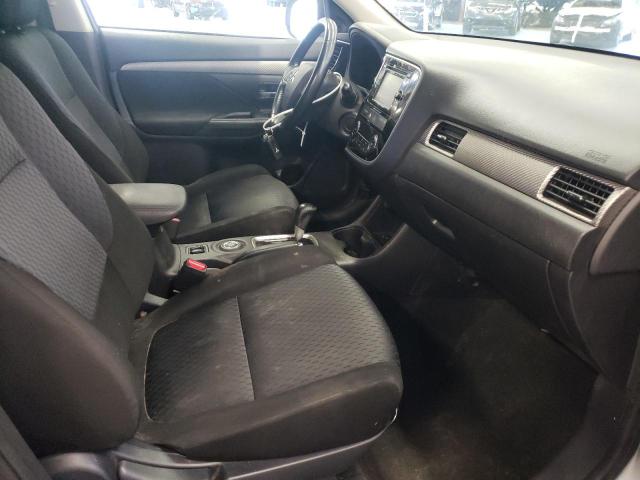Photo 5 from auction – 2014 MITSUBISHI OUTLANDER with VIN JA4AZ3A35EZ000755
