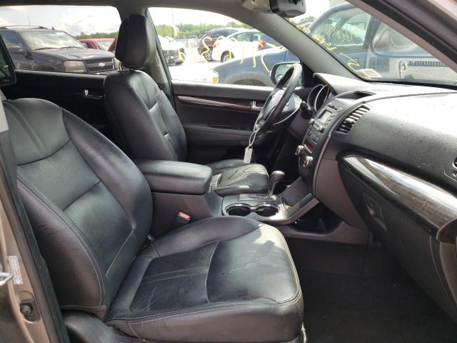 Photo 5 from auction – 2017 KIA SORENTO EX with VIN 5XYKUDA29BG039929