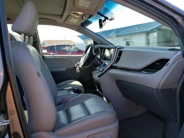 Photo 5 from auction – 2016 TOYOTA SIENNA XLE with VIN 5TDDK3DC8GS131377