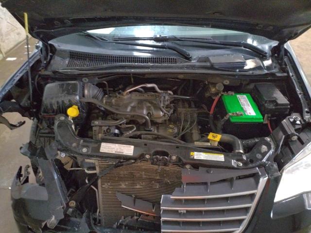 Photo 7 from auction – 2008 CHRYSLER TOWN & COU with VIN 2A8HR54P88R823217