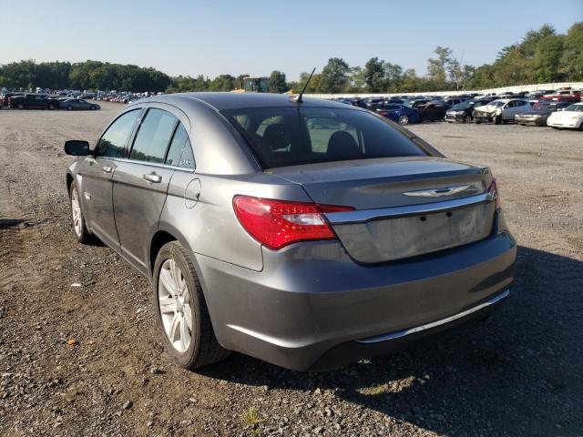 Photo 3 from auction – 2013 CHRYSLER 200 LX with VIN 1C3CCBAB2DN671991