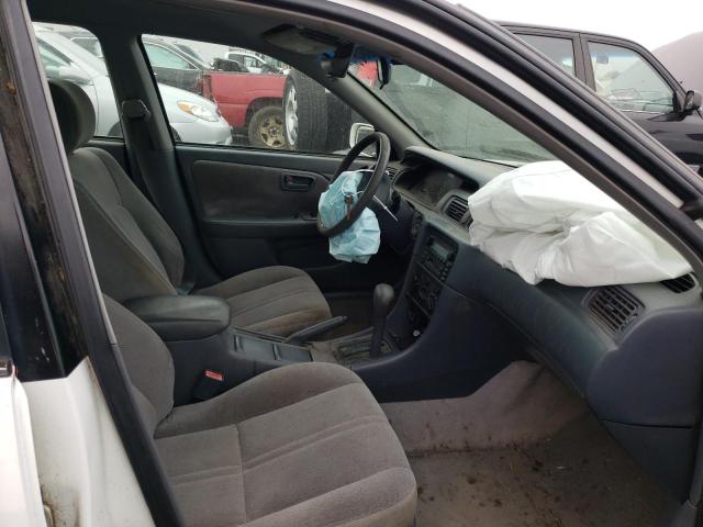 Photo 5 from auction – 2000 TOYOTA CAMRY CE with VIN 4T1BG22K6YU929205