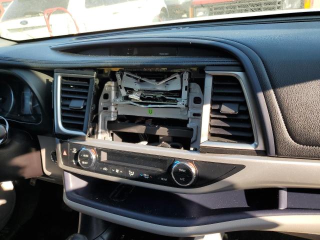 Photo 9 from auction – 2015 TOYOTA HIGHLANDER with VIN 5TDJKRFHXFS146220