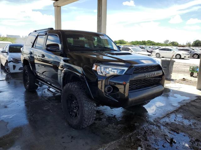 TOYOTA 4RUNNER SR 2018 with VIN JTEBU5JR2J5521843 - Photo from auction