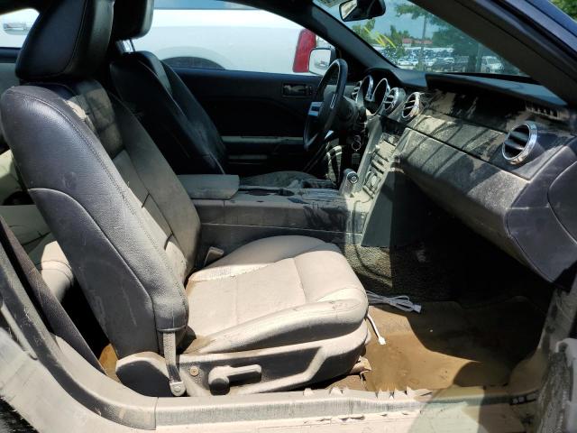 Photo 5 from auction – 2005 FORD MUSTANG with VIN 1ZVFT80N955222796