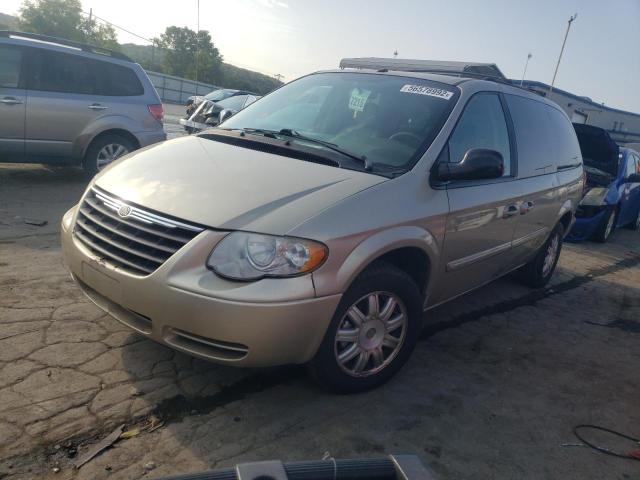 Photo 2 from auction – 2006 CHRYSLER TOWN & COU with VIN 2A4GP54L16R877343