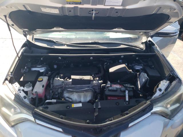 Photo 7 from auction – 2016 TOYOTA RAV4 XLE with VIN 2T3RFREV0GW479184