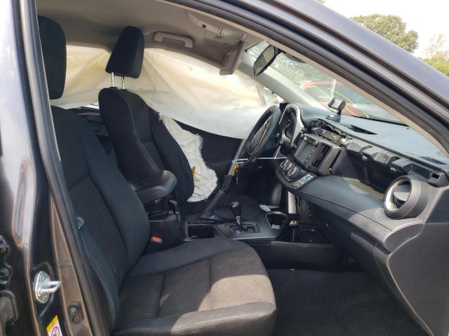 Photo 5 from auction – 2017 TOYOTA RAV4 LE with VIN JTMBFREV0HJ701207