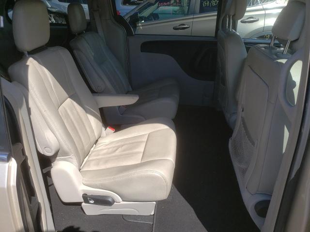 Photo 6 from auction – 2013 CHRYSLER TOWN & COU with VIN 2C4RC1BG1DR526034