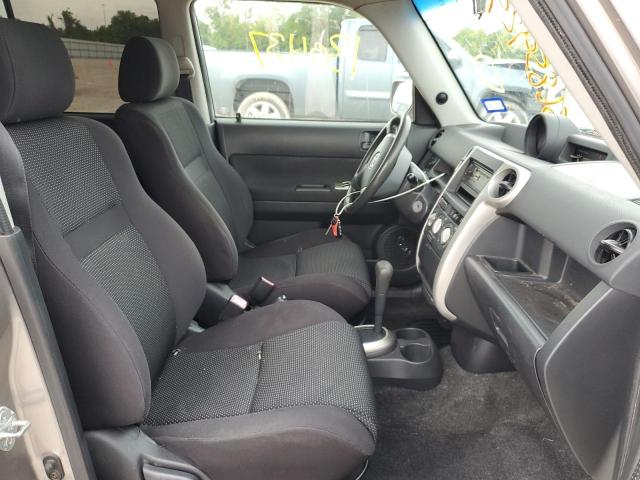 Photo 5 from auction – 2004 TOYOTA SCION XB with VIN JTLKT324640158029