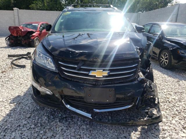 Photo 9 from auction – 2017 CHEVROLET TRAVERSE L with VIN 1GNKRGKD6HJ319875
